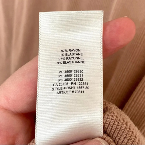 Aritzia Babaton Ribbed Lightweight Long Sleeve Tan - Picture 4 of 5